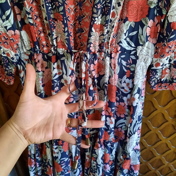 V Neck Tie-Waist Floral Bohemian Maxi Dress Flowy Ruffle w/Slit NWT! - Size S - Picture 5 of 16